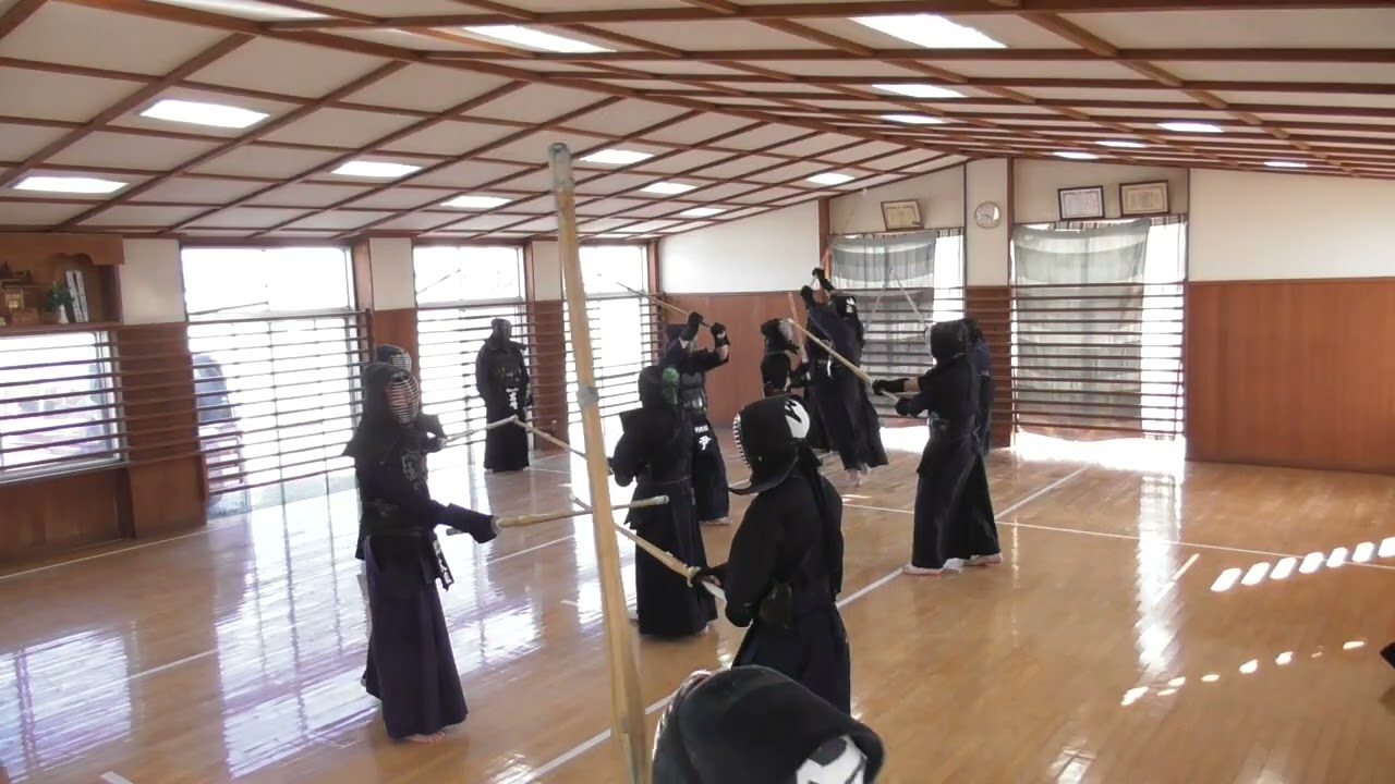 2025-11-22(4)土曜日の稽古、後半(奥側)
