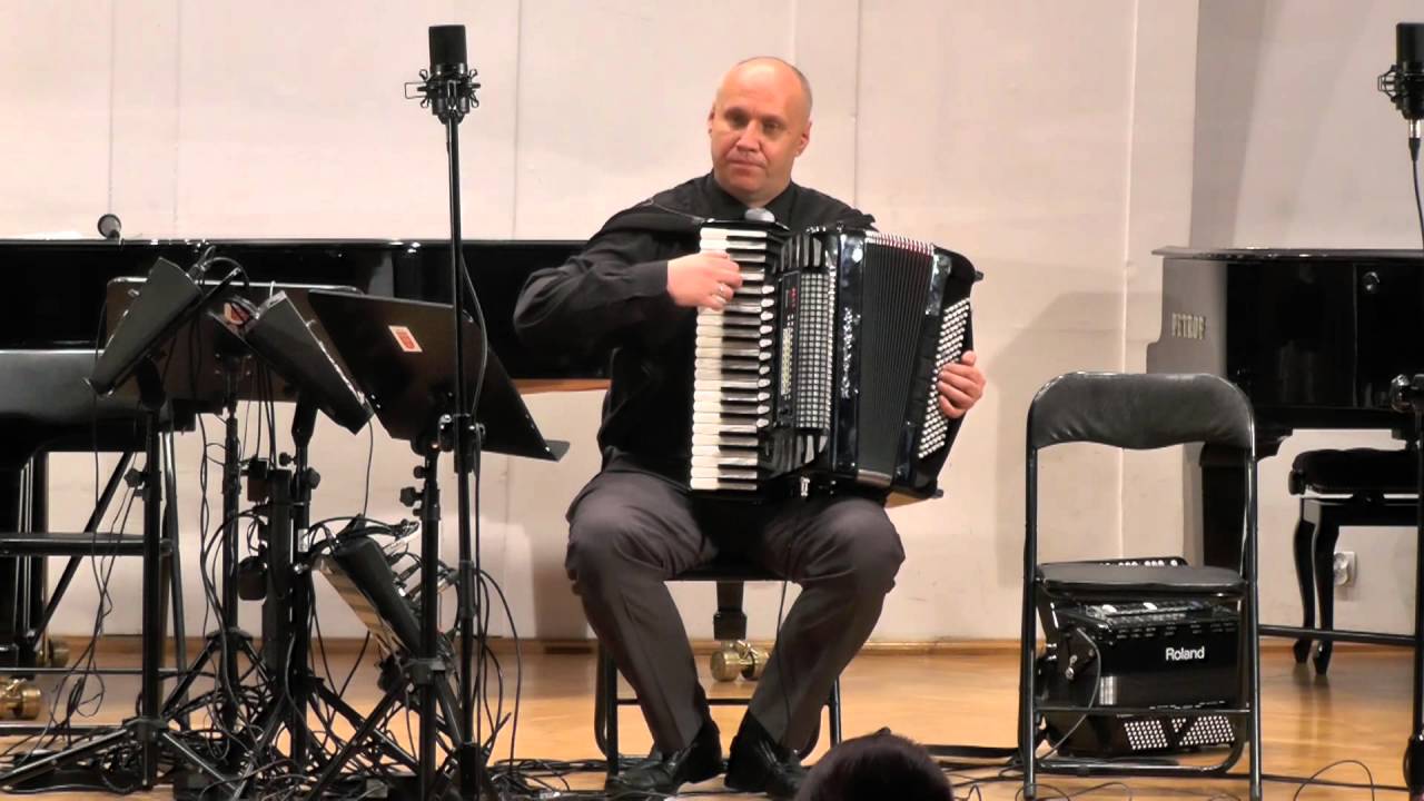 Prezentacja loopingu na akordeonie Excelsior Midivox Evolution