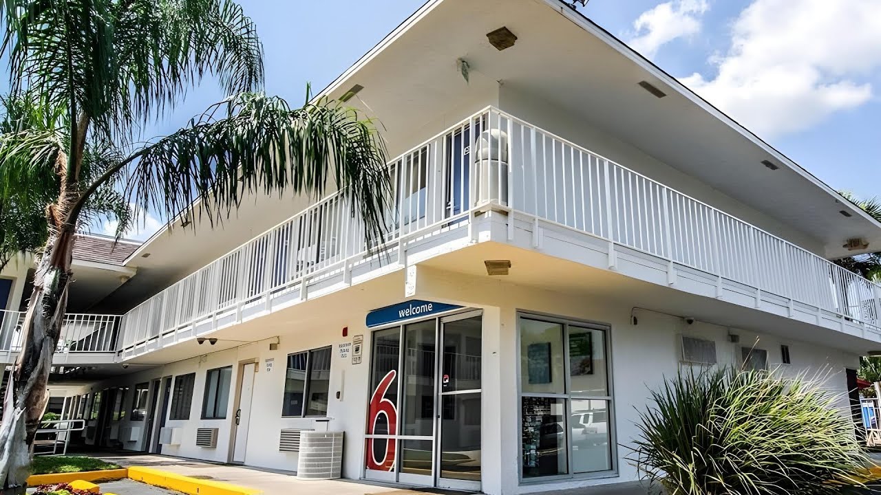 Motel 6 Jacksonville, FL - Orange Park | Jacksonville (FL), United States | Hotel Review🏨