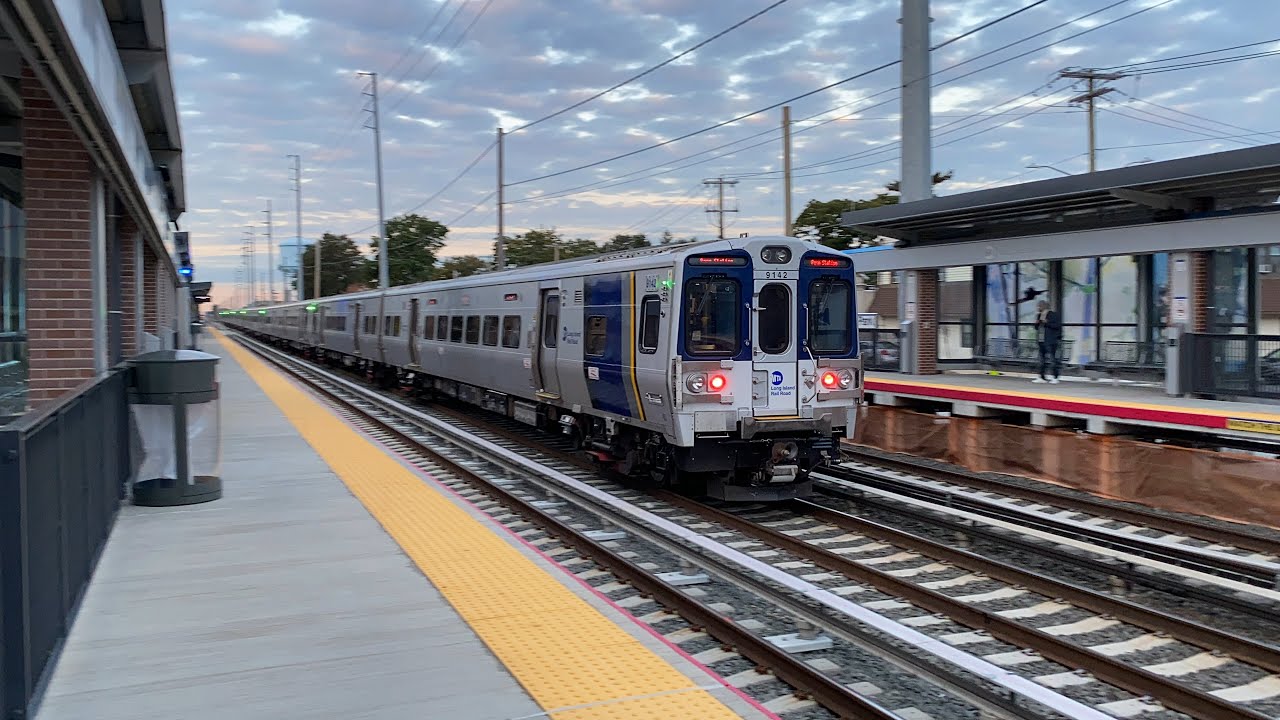 MTA Long Island Rail Road 3rd Track Main Line Action @ New Hyde Park (10/18/22)