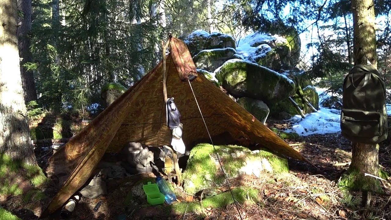 Solo Bushcraft Overnighter deutsch inmitten magischer Felsen mit neuer Ausrüstung 2/2