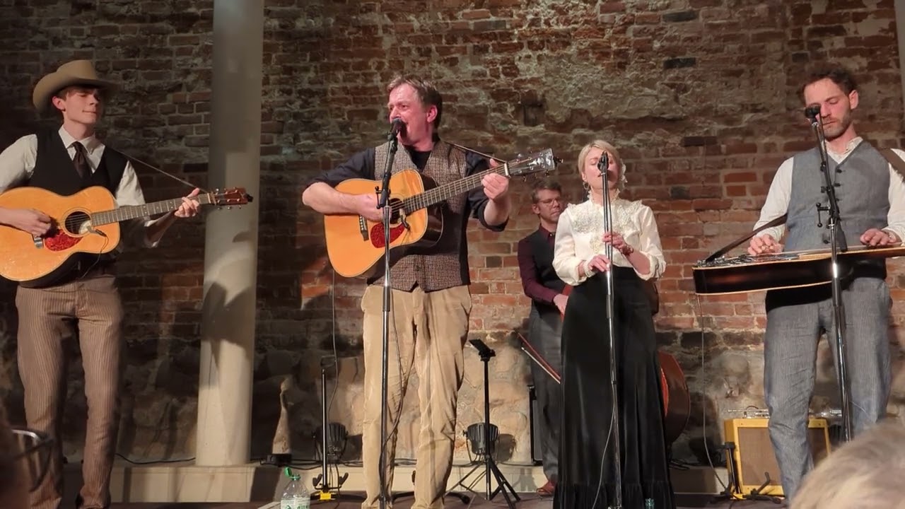 #The American Folk Revival, im Burghof Rethem 