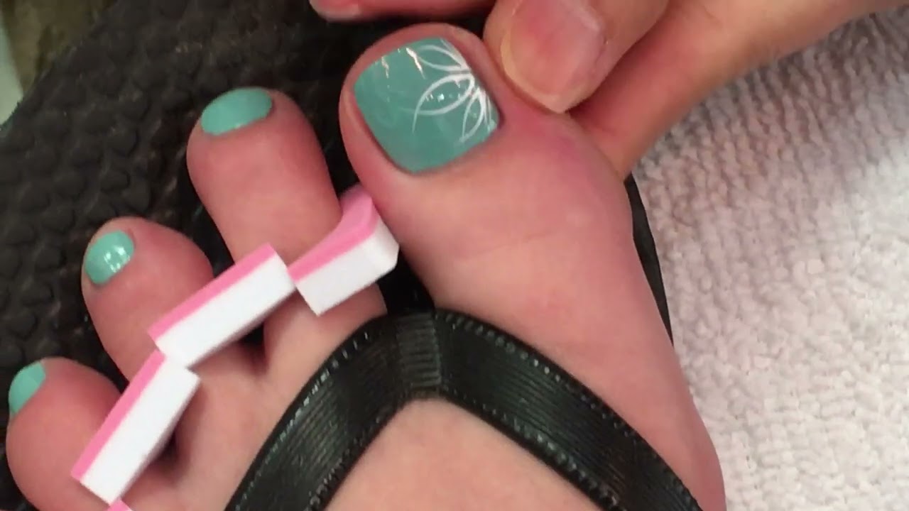 Simple and cute nail art for Toes / Mẫu vẽ đơn giản-YouTube Amy Huynh