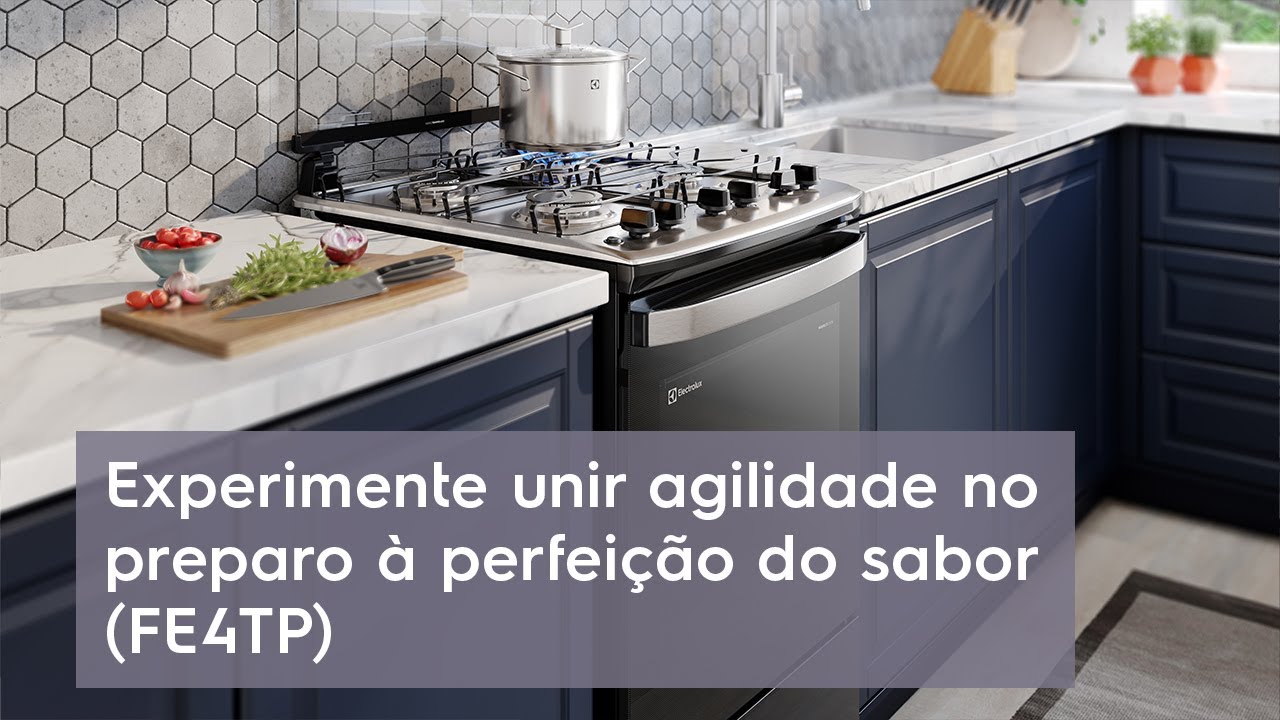 Fog&atilde;o Electrolux 4 Bocas Experience Preto com VaporBake&reg; (FE4TP)