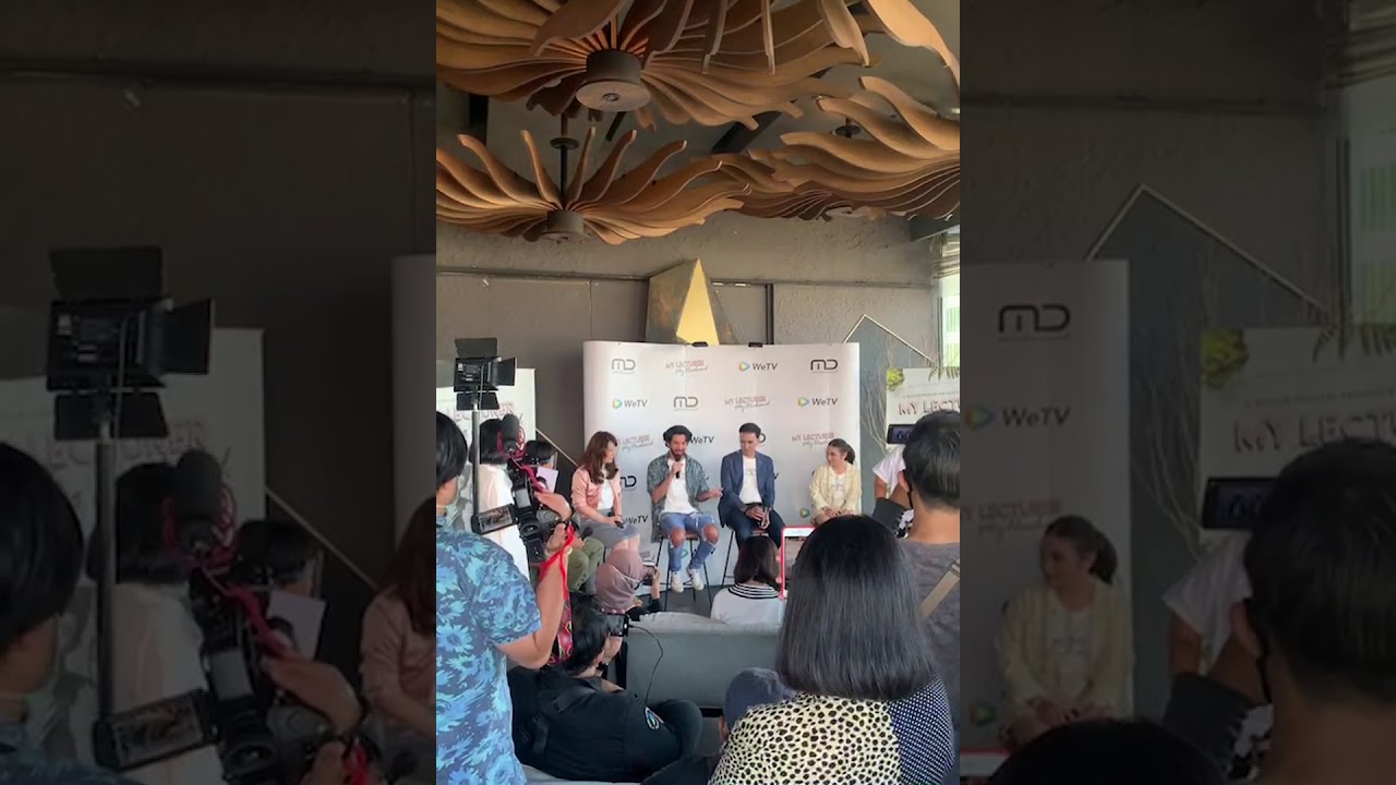 Press Conference my lecturer my husband ..  11 desember  hanya di wetv