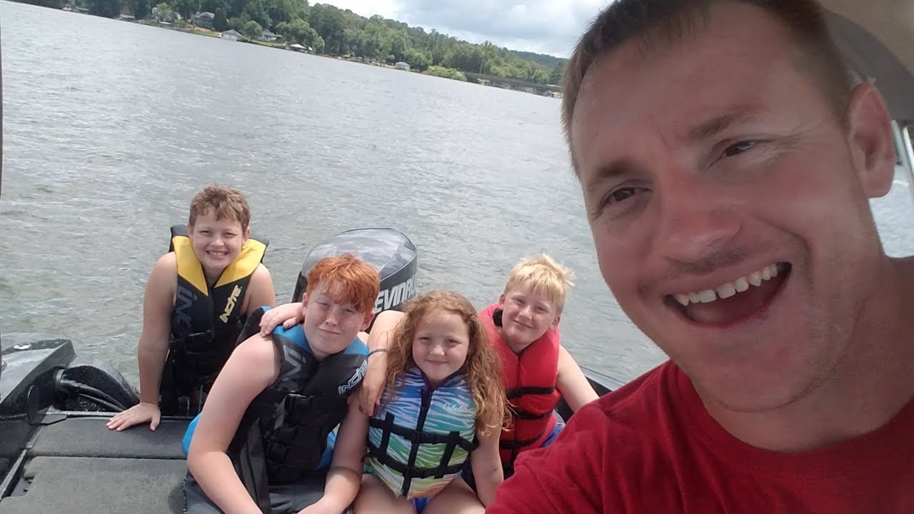 Fast boat plus tube equals Fun on the lake!