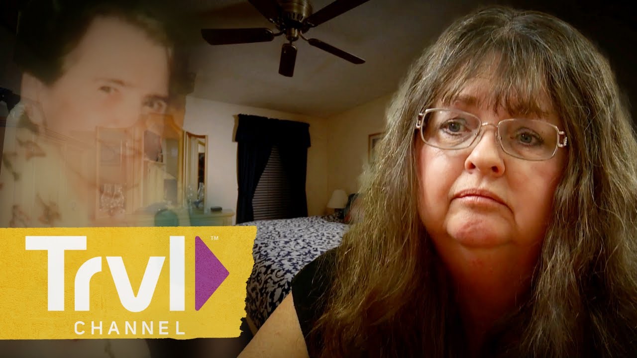 Woman Believes Her Departed Mother Could be Haunting Her | The Dead Files | Travel Channel