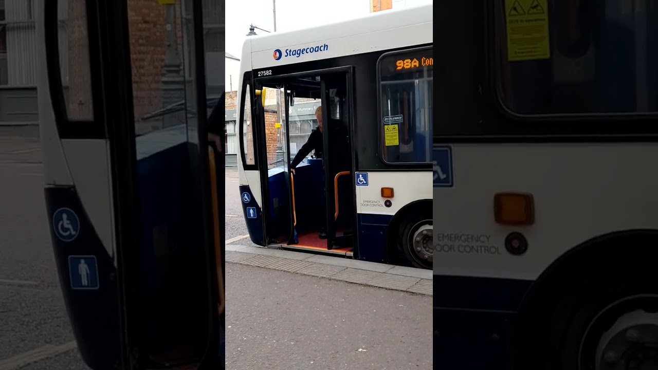Stagecoach bus 27582 doors stuck