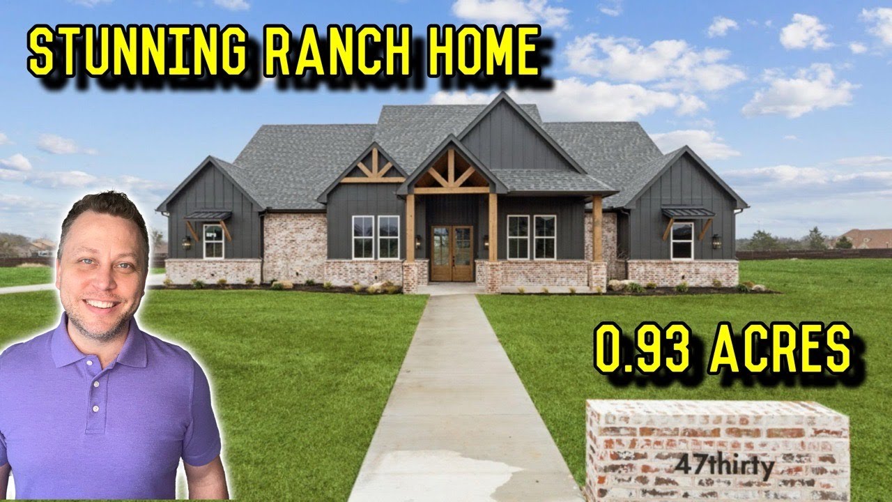 Beautiful Trinity Valley Homes new build on 0.93 acres in Midlothian, TX