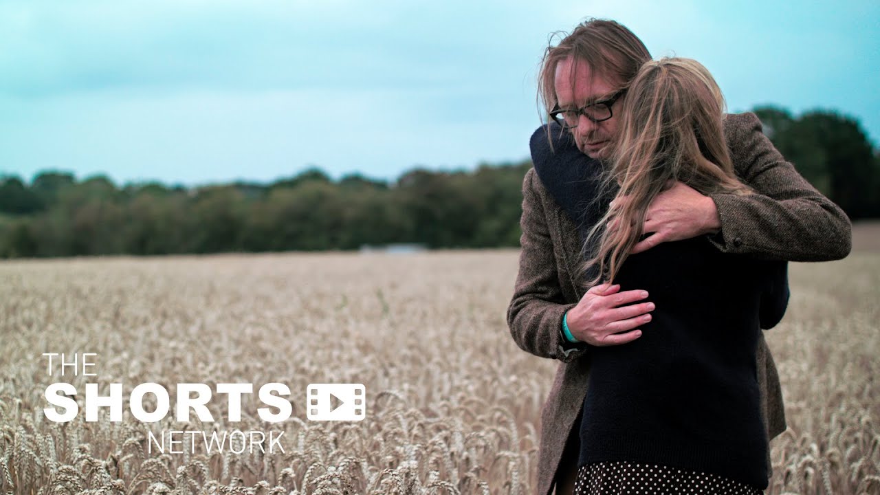 A university professor starts to lose his eyesight. | Short Film 