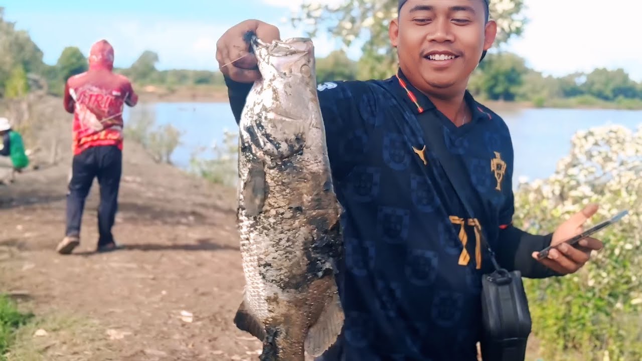 Spot Sungai Pertigaan Ternyata Banyak Kakap Putihnya