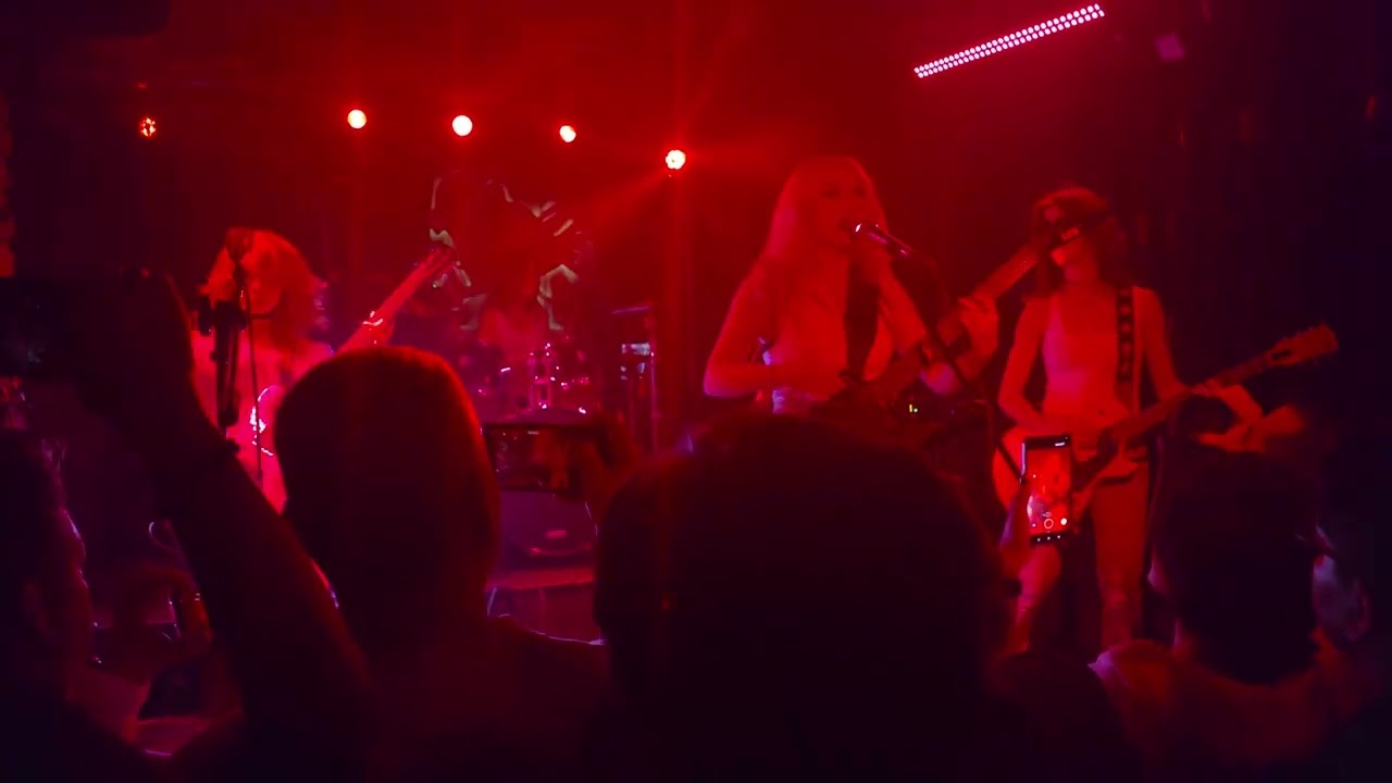 Fake - Electrify, Multiforo 246, 12/12/2025