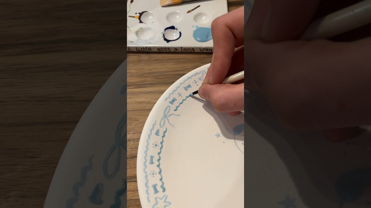 your sign to go pottery painting with friends!! #painting #pottery #potterypainting #art #fun