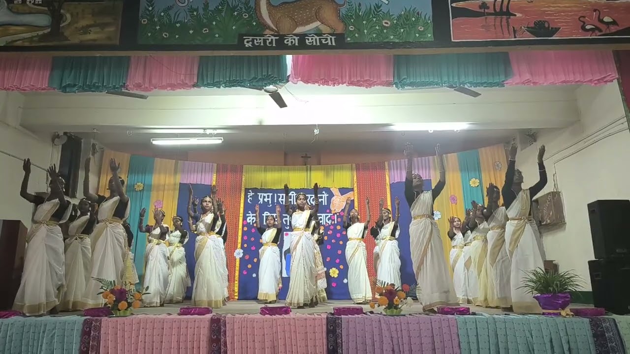 Prayer dance/Carmel school #prayer 🙏#dance💃 #blessings 😇#in beginning 😊👍