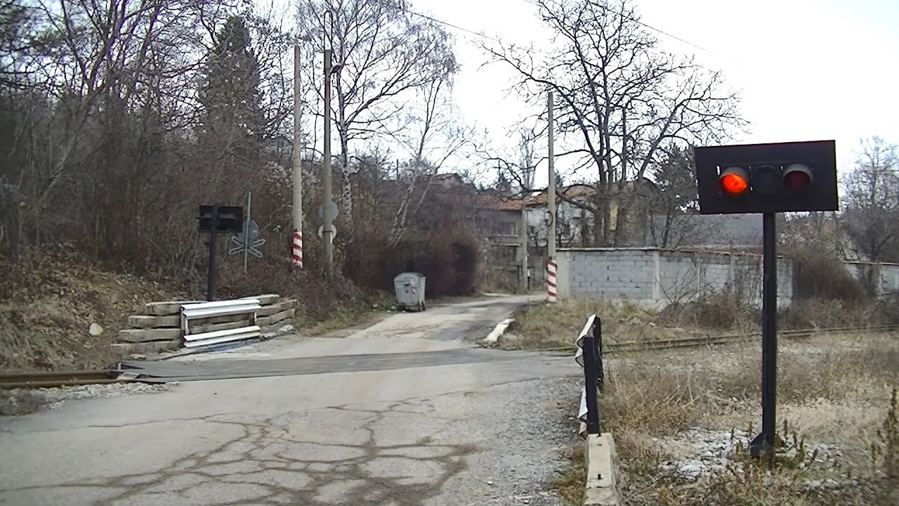Spoorwegovergang Sofia (София) (BG) // Railroad crossing // Железопътен прелез