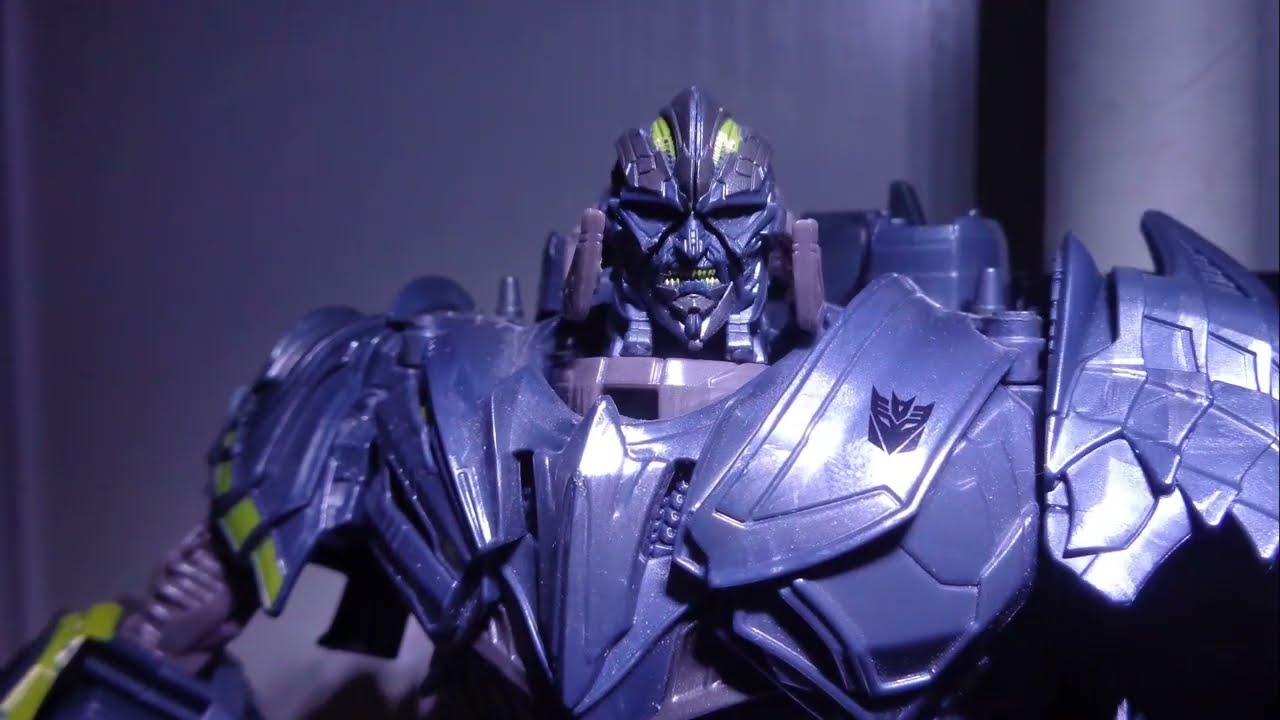 Transformers 5 : Megatron et Barricade stop-motion VF