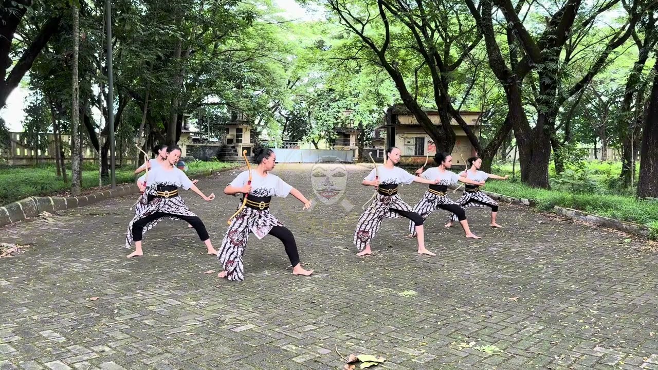 Tari Srikandhi Senopati ( Siswa Siswi Sanggar Karya ) | Tugas Akhir S-1 Seni Tari | Afisyah Yahya