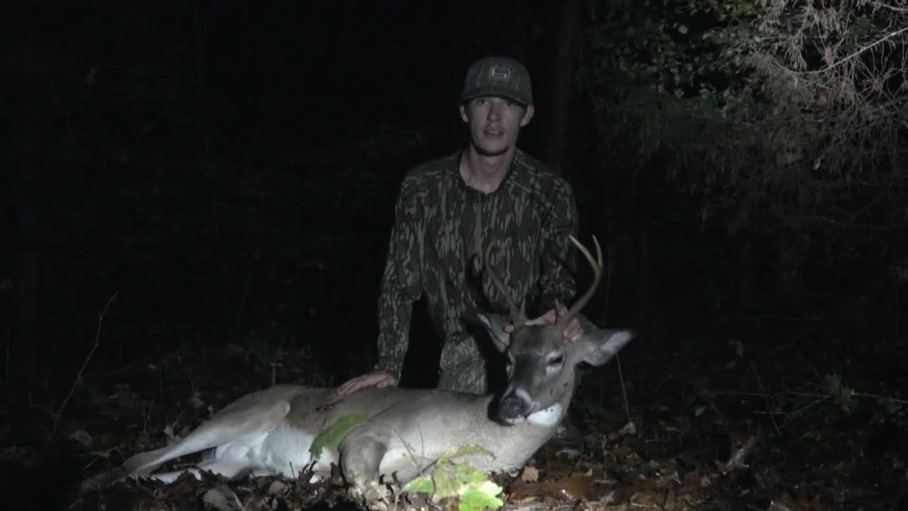 First Deer with New Bow! Buck at 10 Steps!