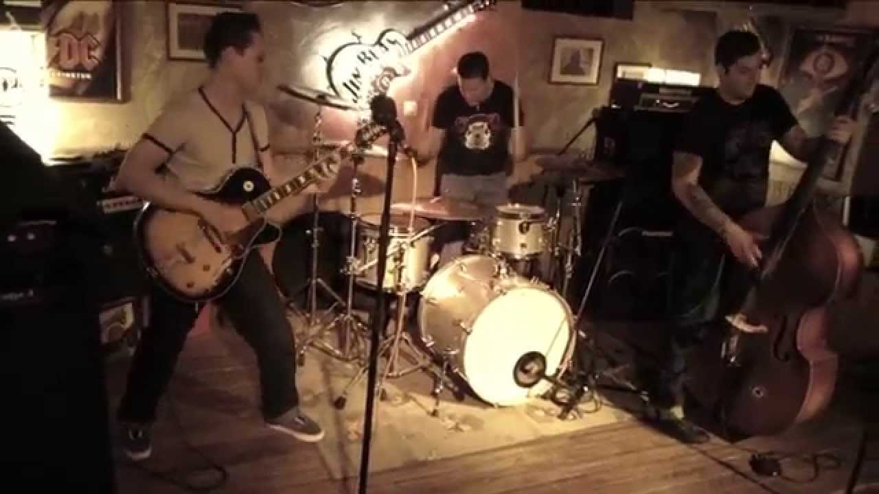 Magic Cats Rockabilly Trio Lincn' in Swindon