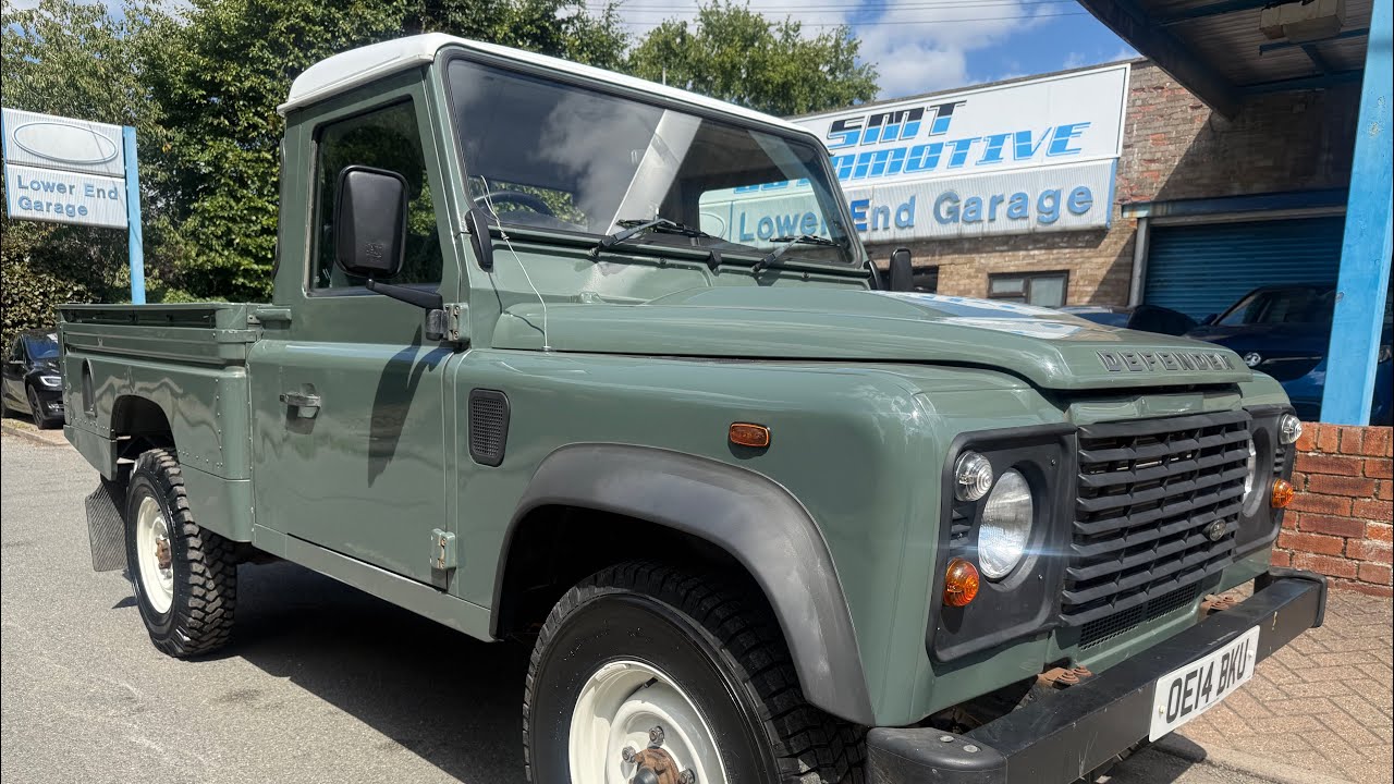 2014 Land Rover Defender 110 2.2 TDCi High Capacity 2 Door Pick Up 4WD Green Manual Diesel