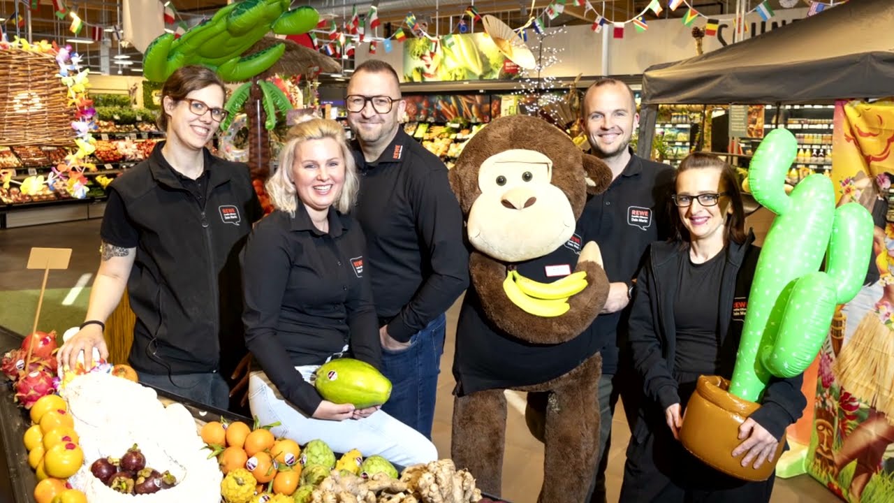 Rewe Sascha Eißmann, Deutscher Frucht Preis Gewinner Supermarkt groß