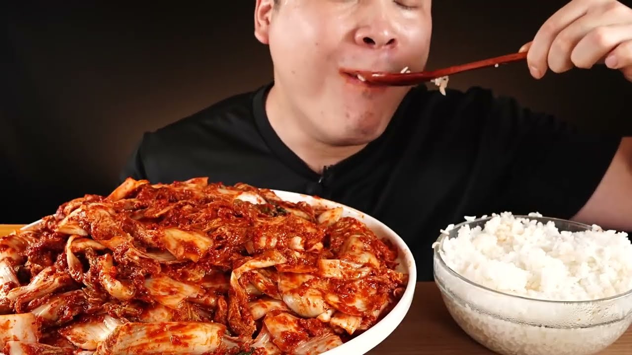 RICE AND KIMCHI MUKBANG EATING SOUNDS