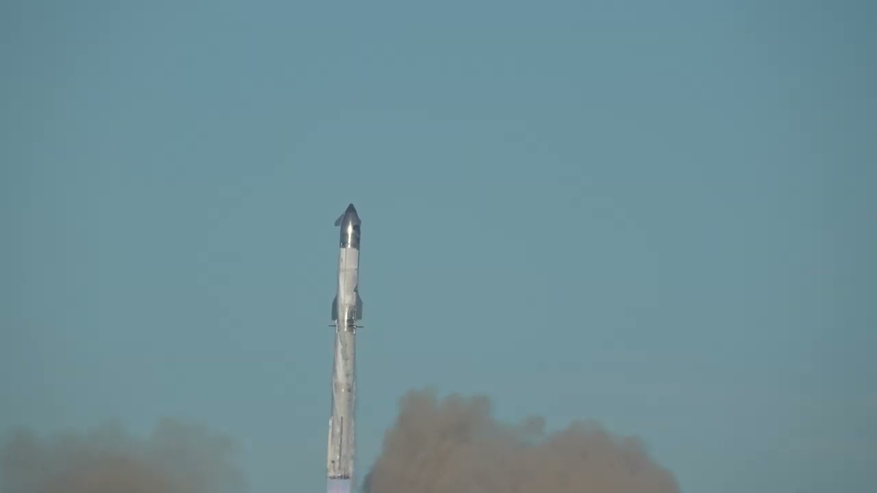 SpaceX Starship IFT-7 Liftoff