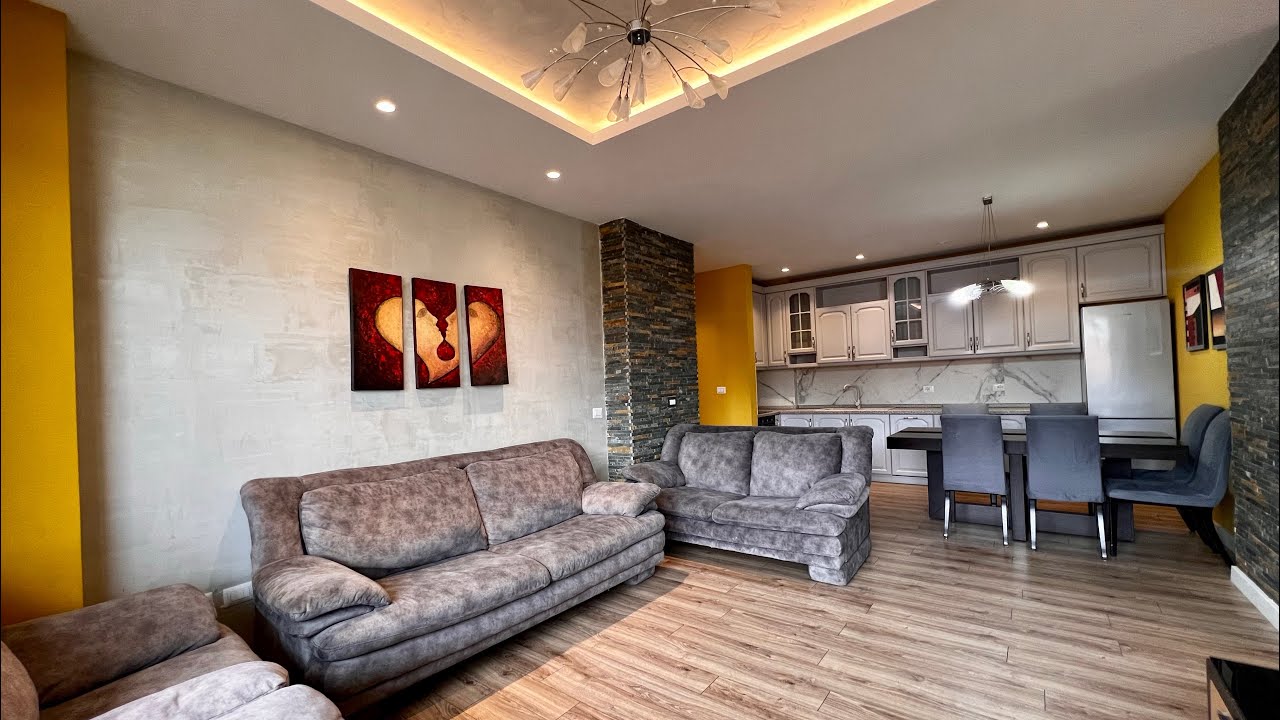 For rent 3 bedroom apartment +2 bathrooms 