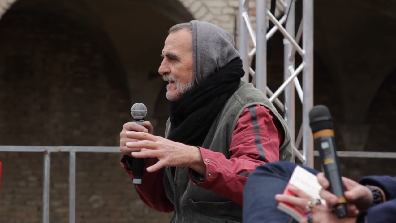 Andrea Scanzi intervista Giovanni Lindo Ferretti a Rubiera