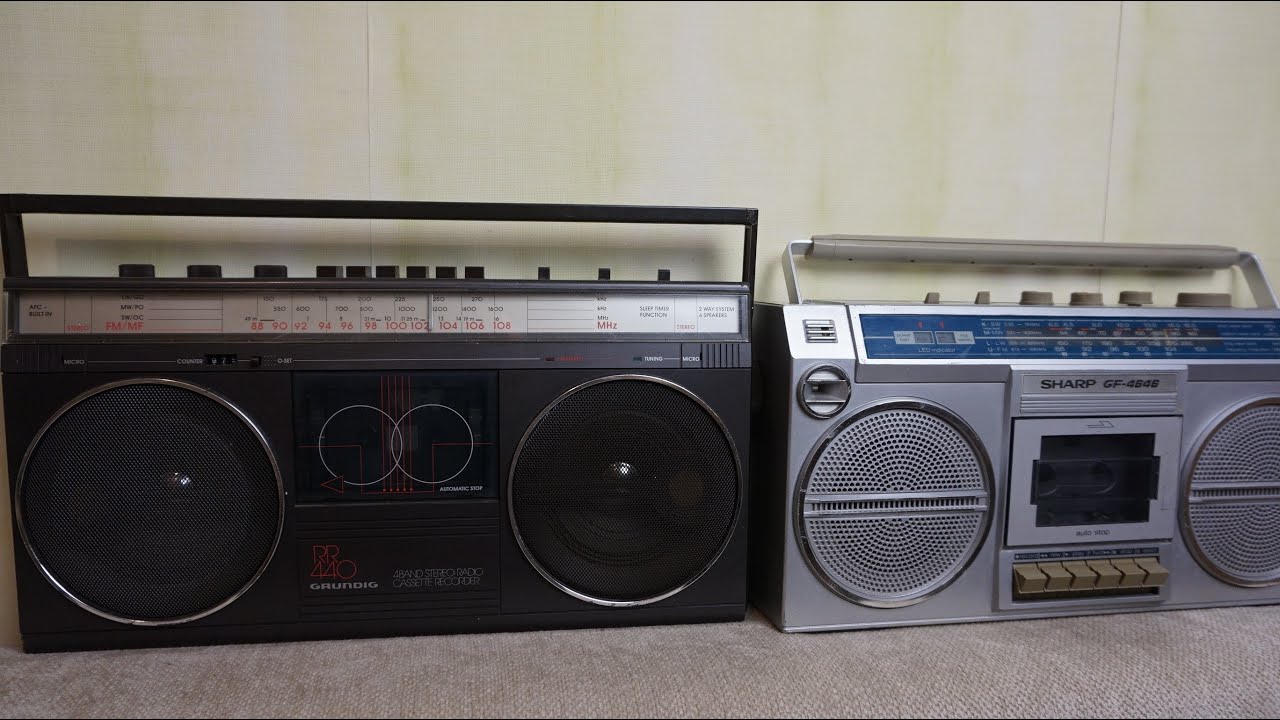 Grundig RR-440 и Sharp GF-4646H. Рынок пуст, но если по сусекам поскрести, то на обзор и наберется
