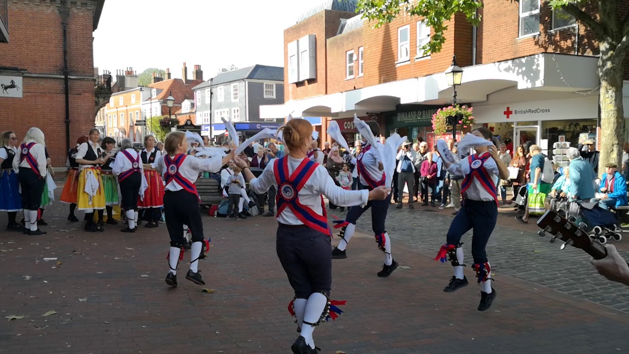 Ditchling Morris - Highland Mary, Bampton