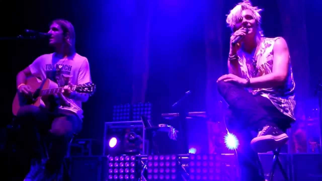 R5 - Ross Lynch getting emotional during One Last Dance (Orlando 2014)