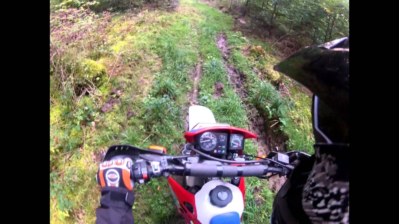 Honda CRM 125 R Wheelies ft. Yamaha WR-XT