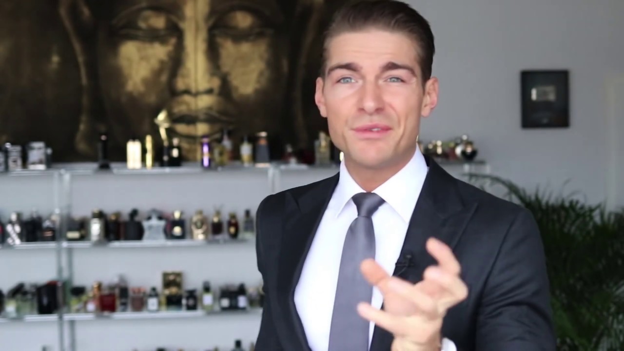 Top 10 most versatile signature fragrance for men #fragrancearmy  #fragrancefamily