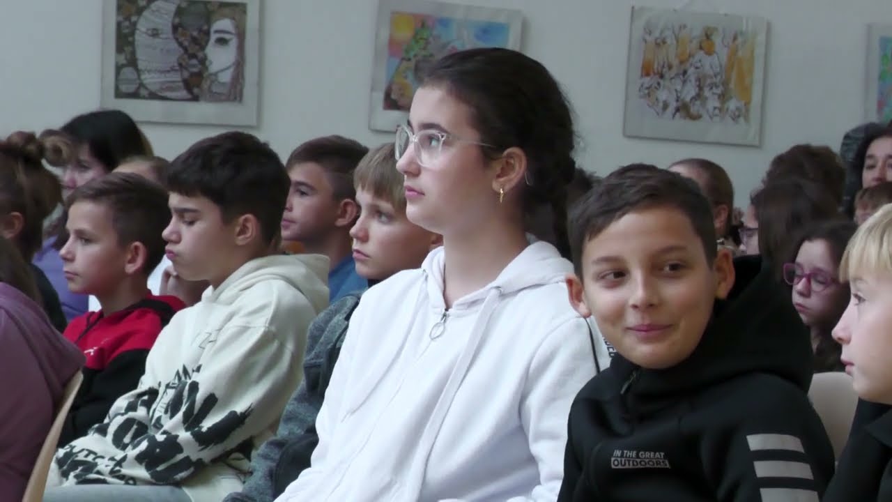 Pályaorientációs nap, Bátaszék - különböző munkafolyamatokat próbáltak ki a diákok
