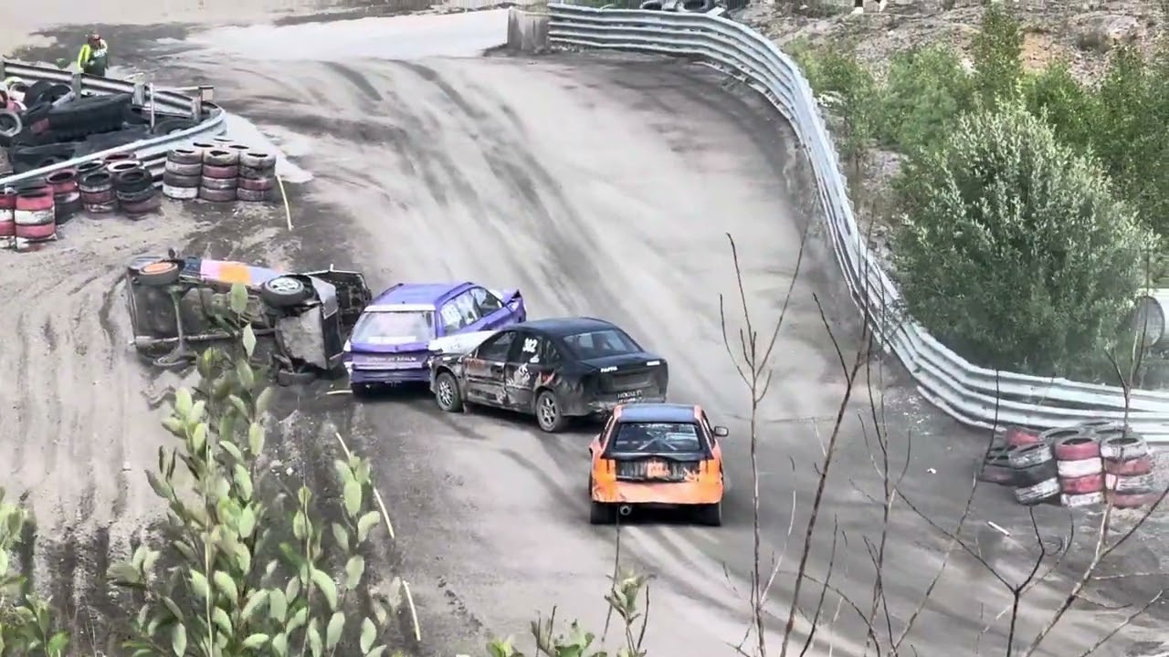 Sommerfestivalen 2024 bilcross nmk aremark dameklassen crash