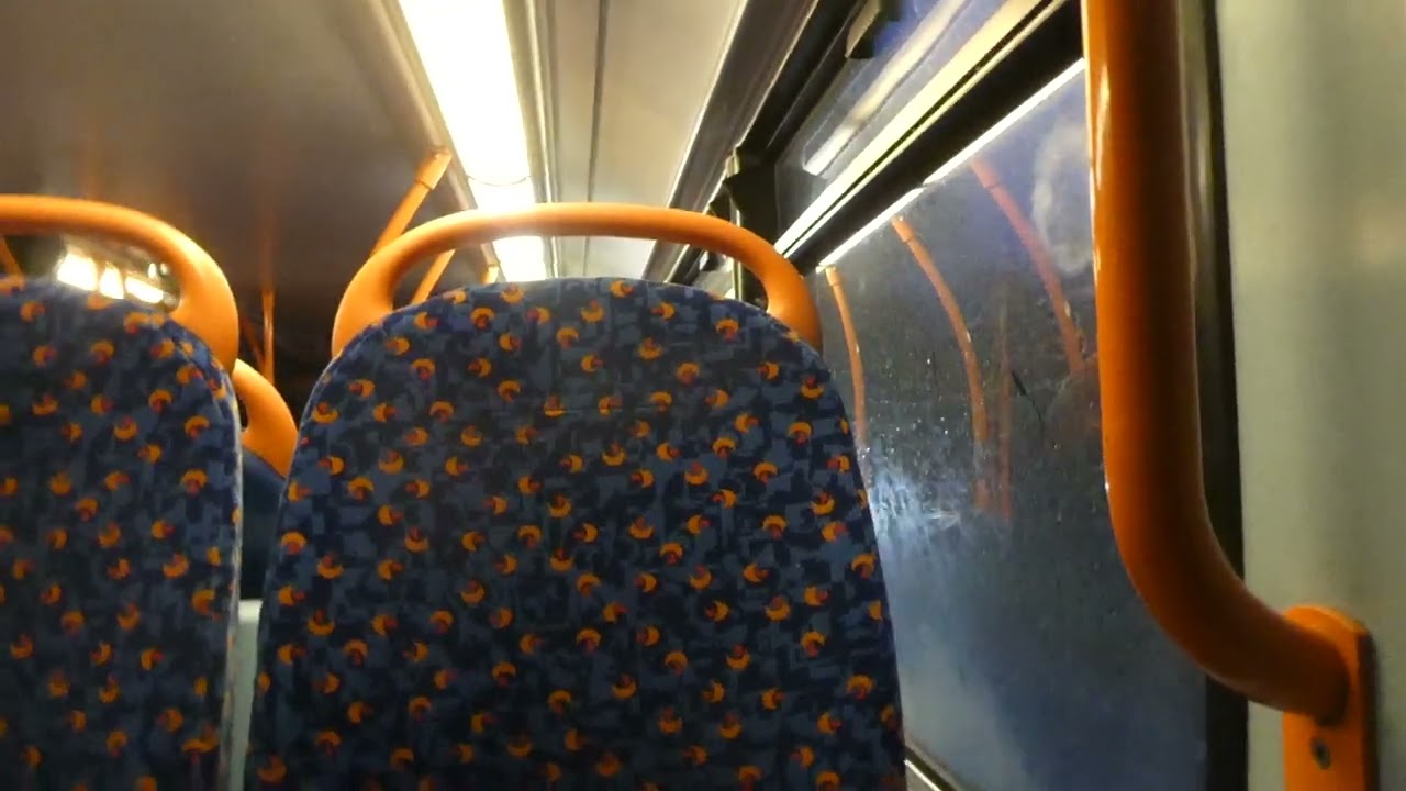 Stagecoach South Dennis Trident ALX400 18504 KX06LYW - Route 67