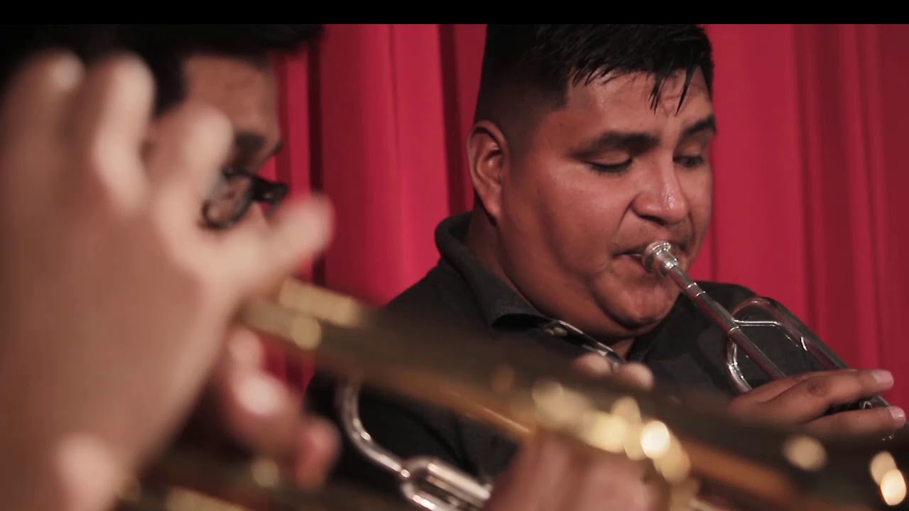 Ensamble de Trompetas del Perú - Vírgenes del Sol