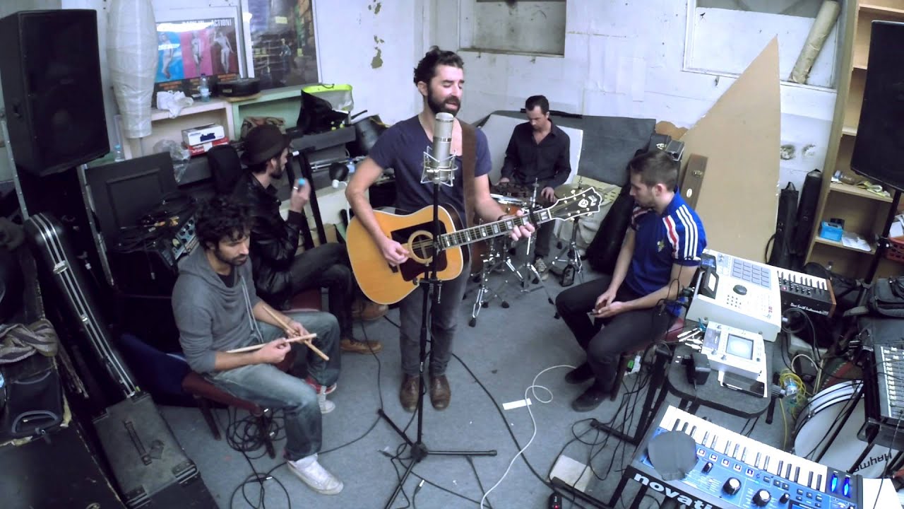 Sara (ao vivo) - Tiago Bettencourt