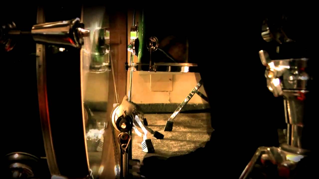 Cubas Caronte - Hipnotico - Video Clip Oficial -