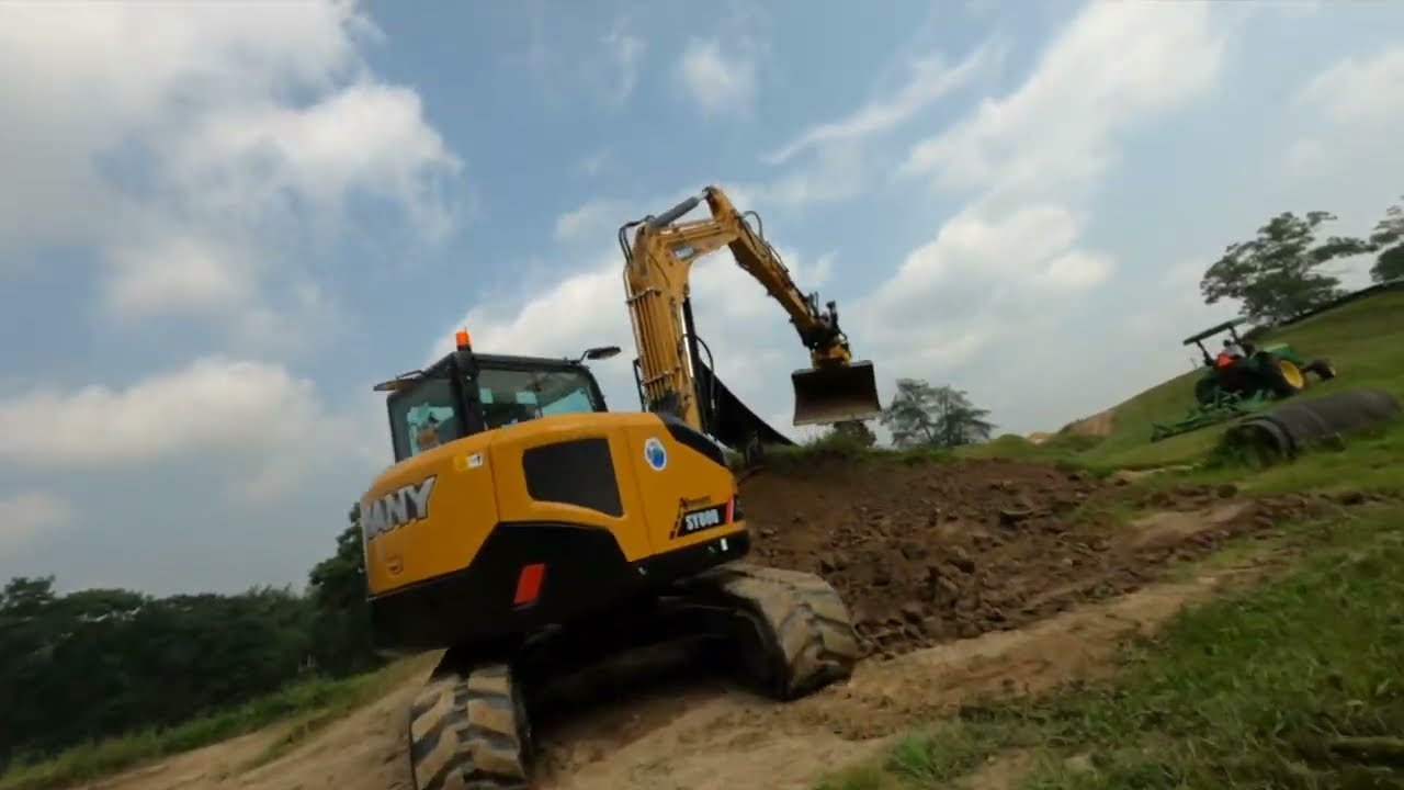 SANY SY80 at Brody Wilson's Freestyle Compound with Batten Dirt Works