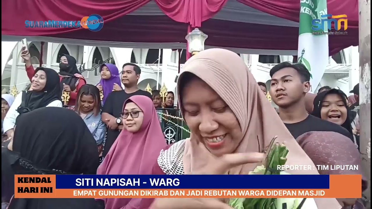 Grebeg Gunungan Masjid Agung Kendal, Empat Gunungan Dikirab dan Jadi Rebutan Warga