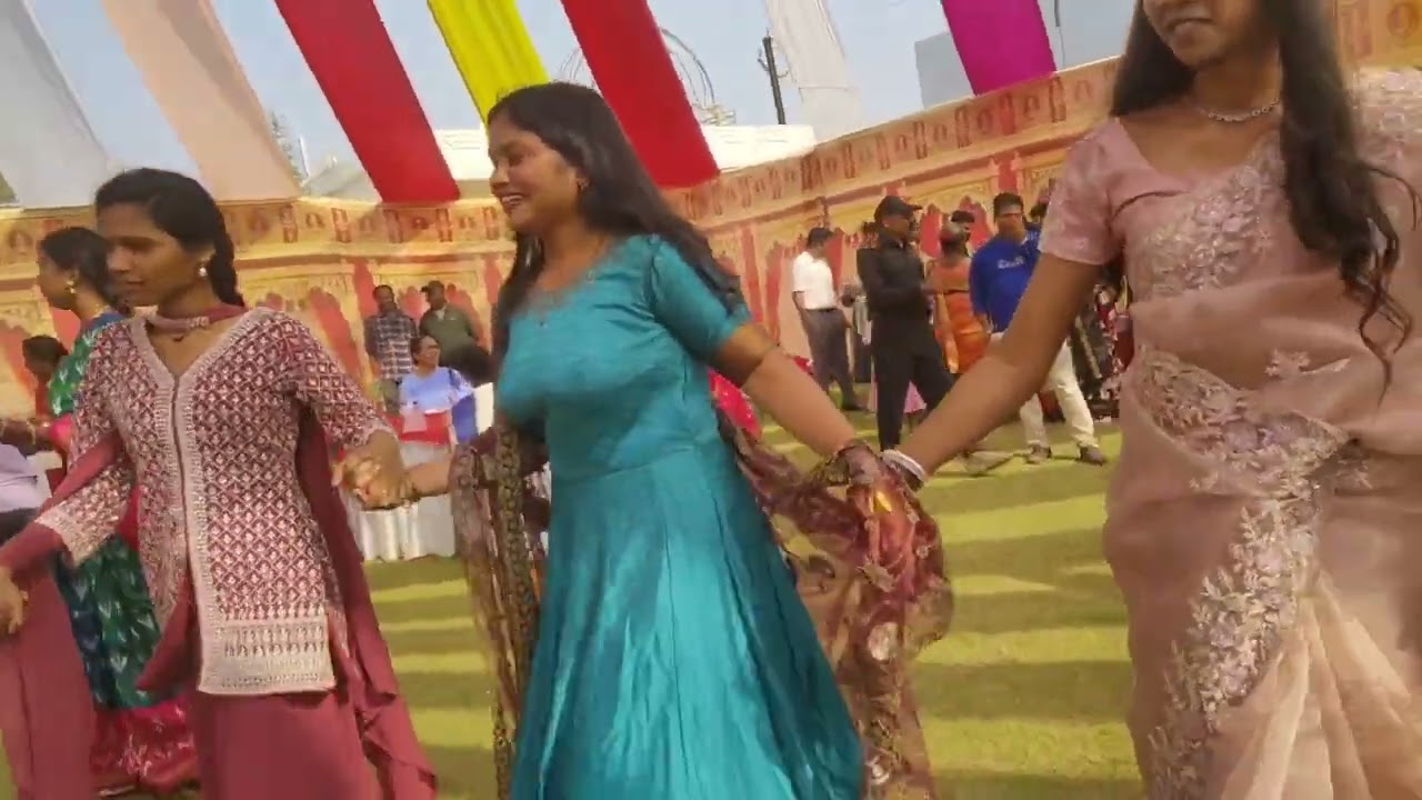 Udit aur Swati ko Sadi  me Kaise Welcome  karte hai (Bhubaneswer)