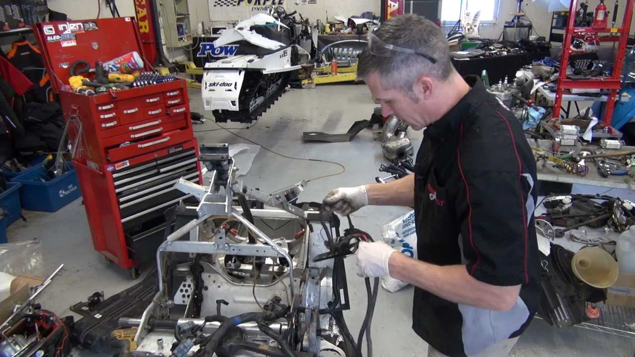 Skidoo 700 REV Ep #10 mod sled build,jackshaft, steering, electrical install - e start removal.