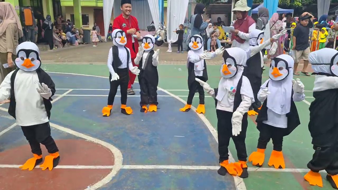 Menari pinguin gaya bebas #lucu  #jalanyangjauhjanganlupapulang
