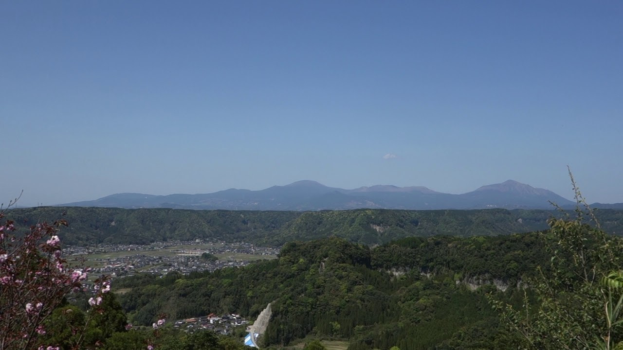 霧島ジオパーク・国分城山公園から眺めるシラス台地（10分） Ignimbrite plateau, kirishima National Geopark, Japan (10 min.)