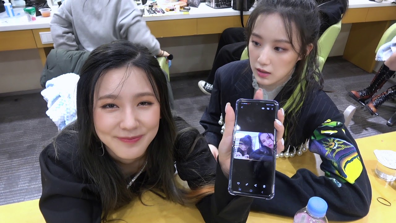 맏내 예언니와 막내 조홍시