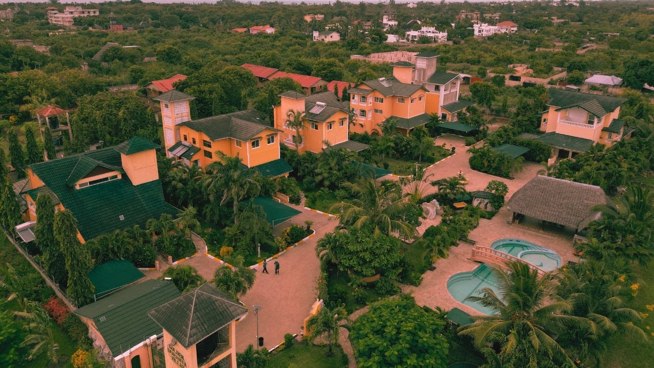 Golden Duranta Villas: лучшее место для семейного отдыха в Диани