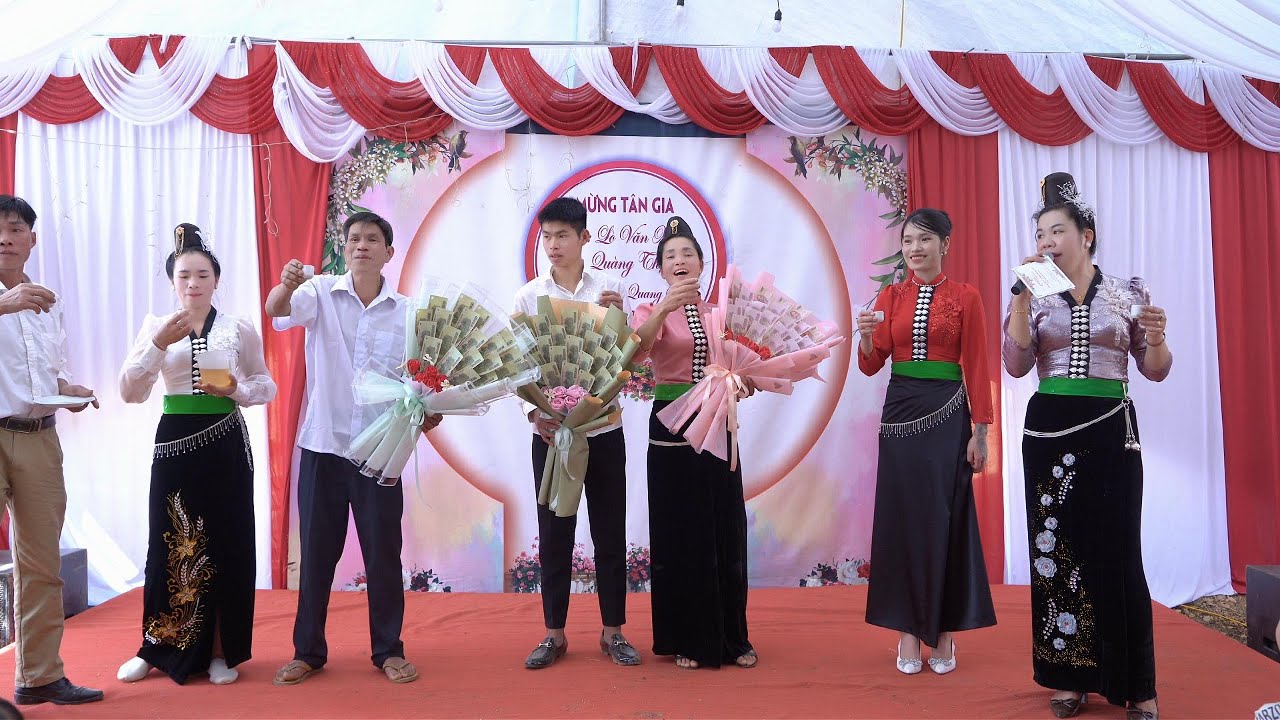 BUỔI TIỆC MỪNG TÂN GIA / Ông Bà: XOAN INH - TẠI BẢN TÂU XÃ THANH NƯA