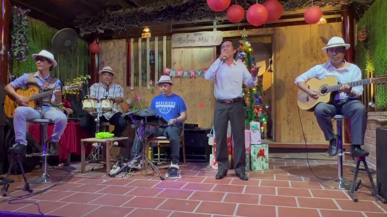 _ Dư Âm Mùa Giáng Sinh _/ tg: Ngân Giang _/ Nhạc Giáng Sinh _/ Khánh Phương Hát Live Bolero Mái Lá..